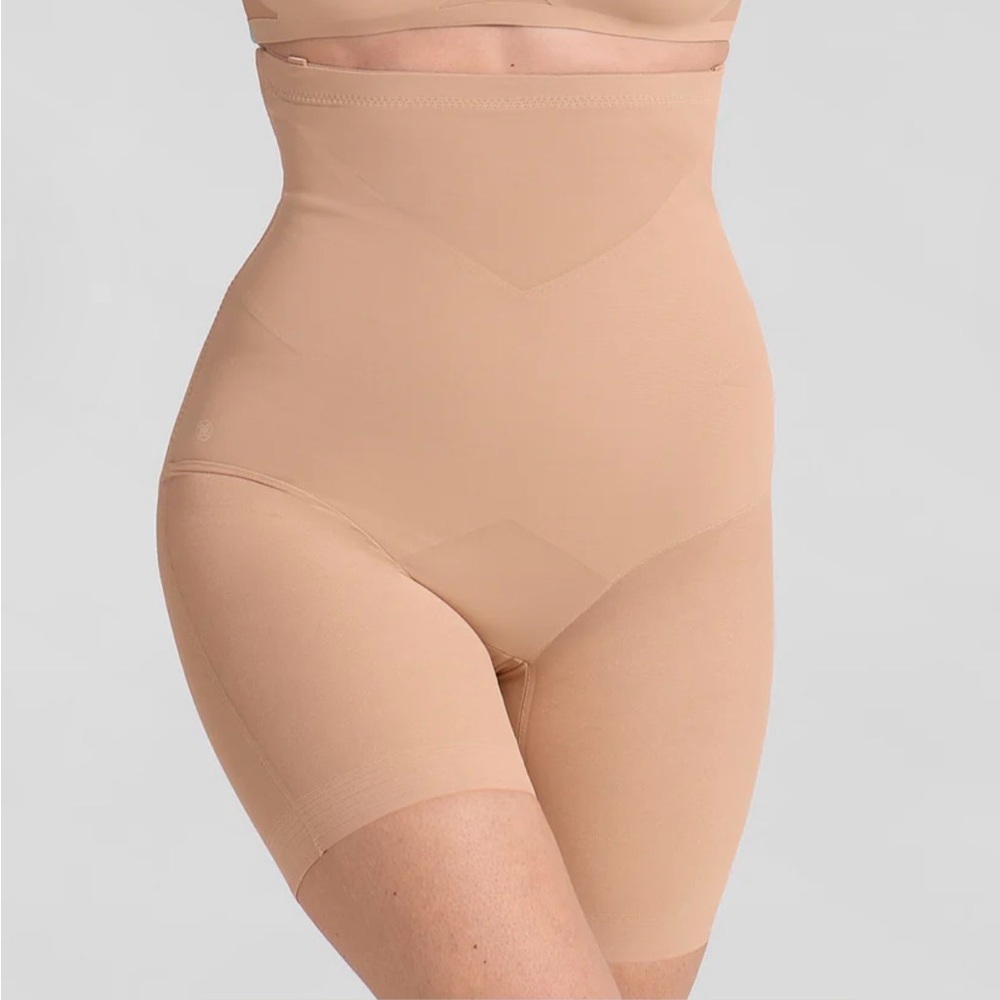 NWT - Honeylove High-Waist Sculpting Shorts in Sand - NWT